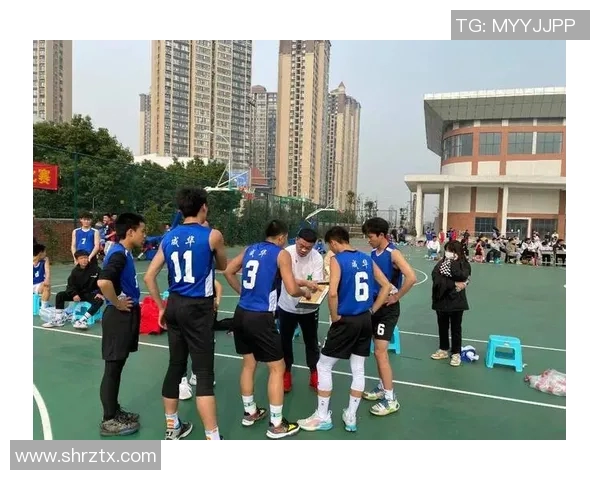 成都篮球队在杯赛积分榜中以60分高居榜首展现强劲实力